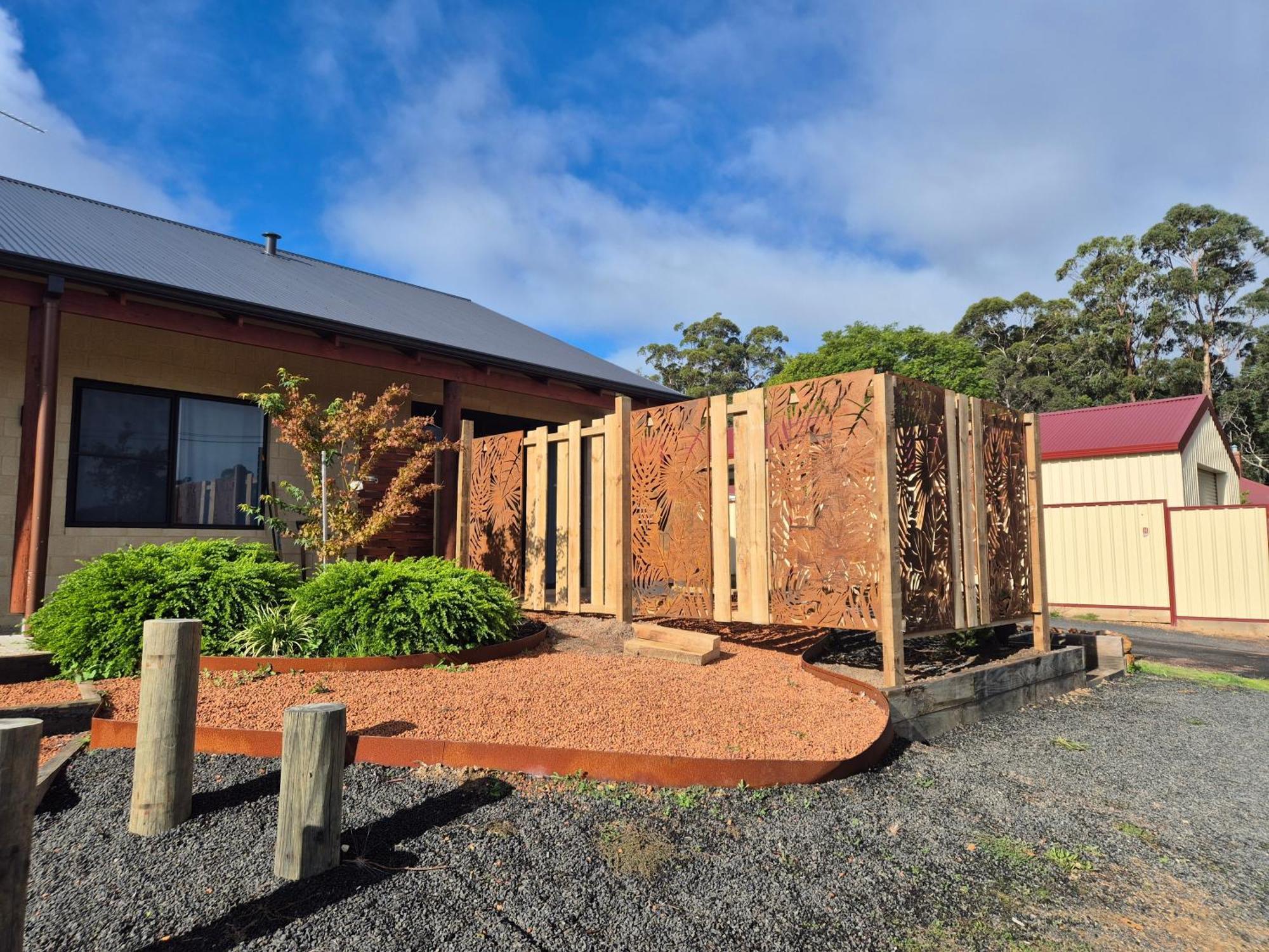 Pemberton Japanese Garden Studio 2025 Winner Travellers Award Exterior foto